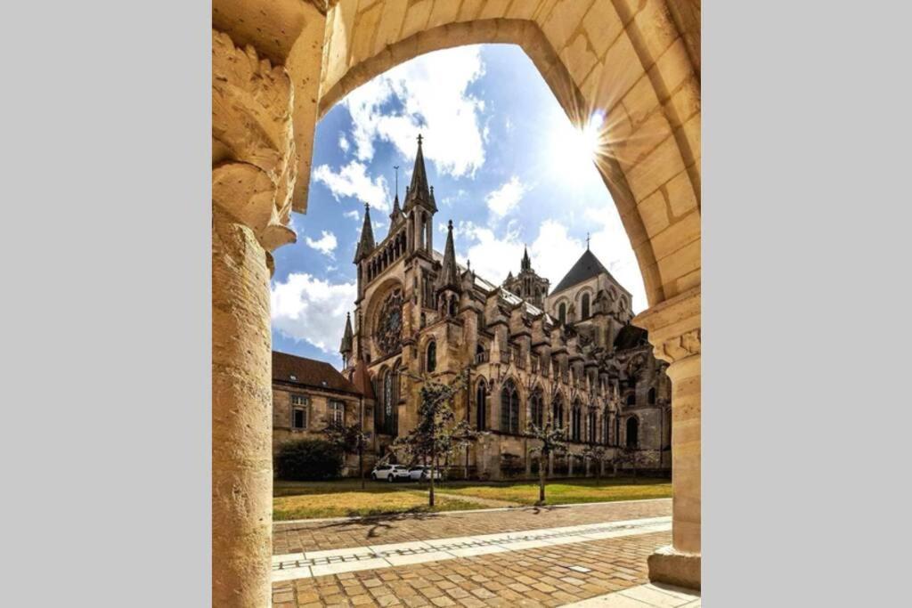 Апартаменты Au Coeur De La Cite Medievale Лан Экстерьер фото
